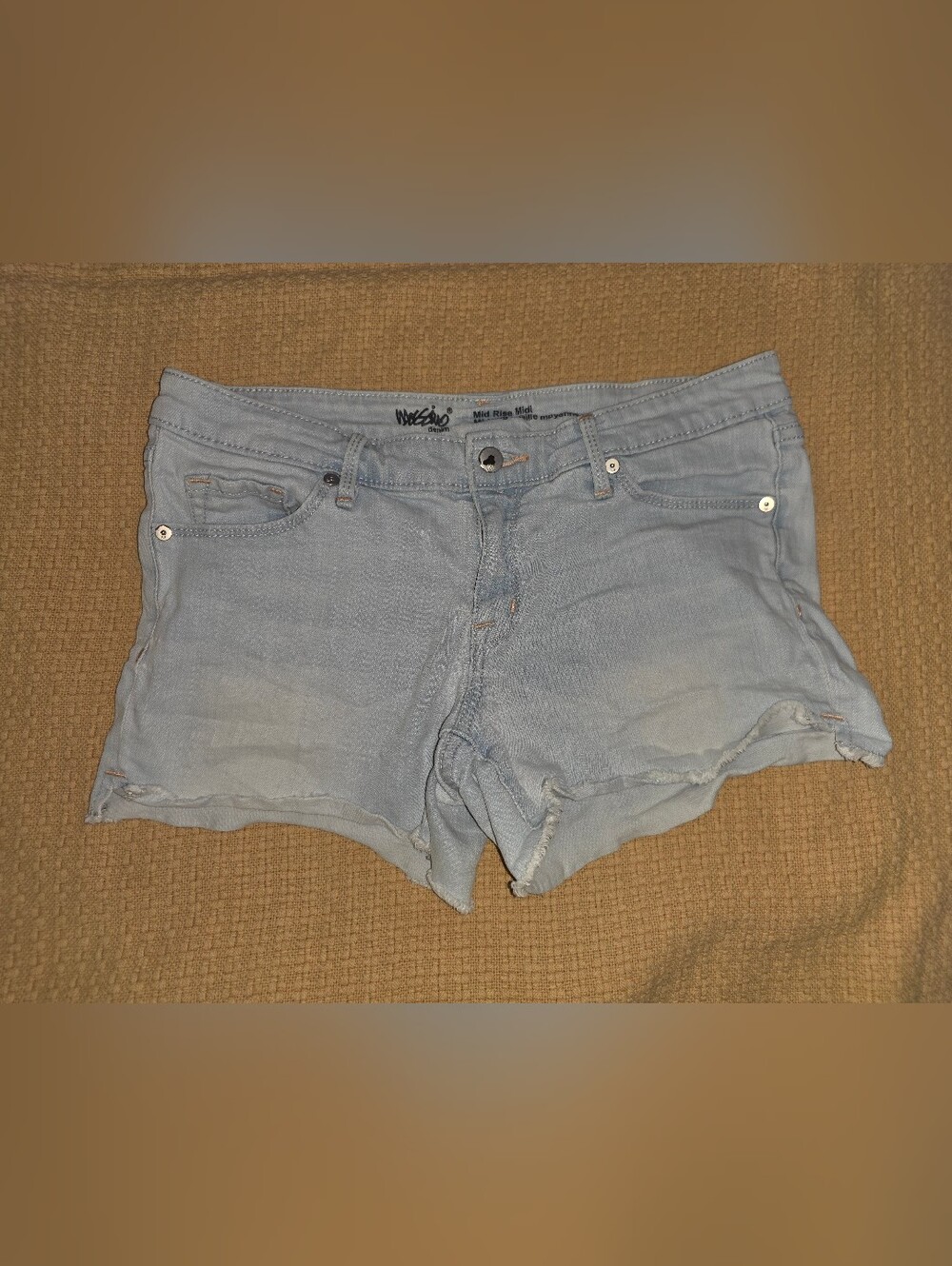 Mossimo Light Wash Mid Rise Midi Shorts